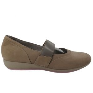 DANSKO Women's Taupe Nubuck Leather Kendra Mary Jane Flats Size 40
